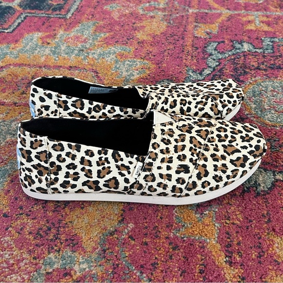 Toms | Women’s cream/black/brown Alpargata Animal Print Casual Slip-On Shoes 7.5 - Picture 8 of 15